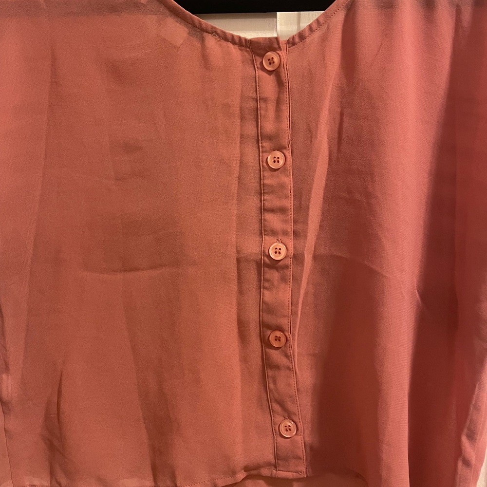 Pink sheet button back blouse - Picture 5 of 6